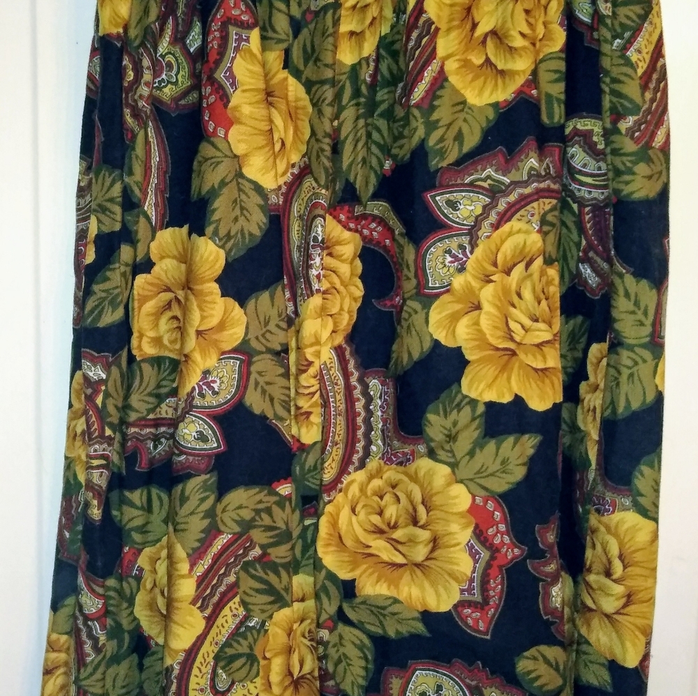 Ladies Floral Flat Front Pleated Skirt